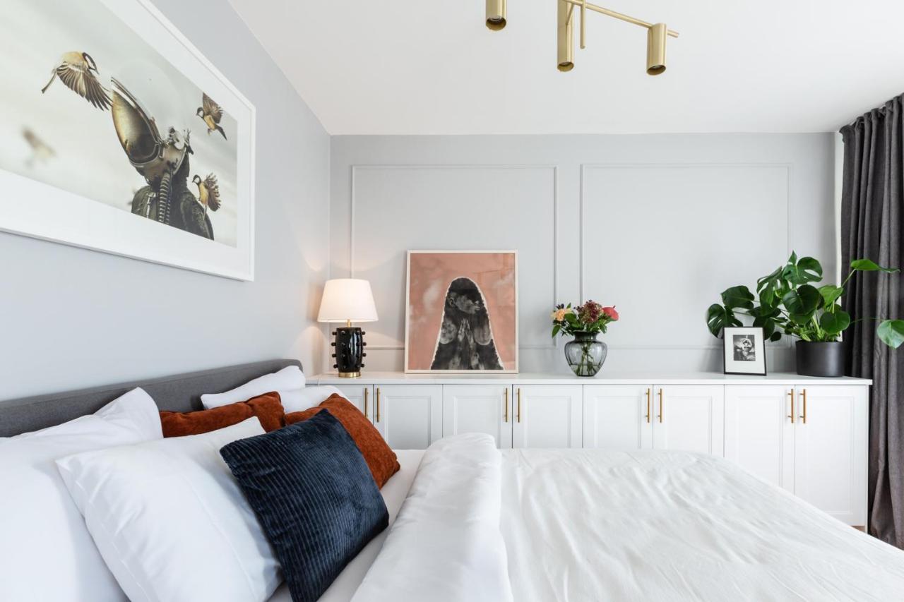 Turnkey I Angelo Roma Apartments Praag Buitenkant foto