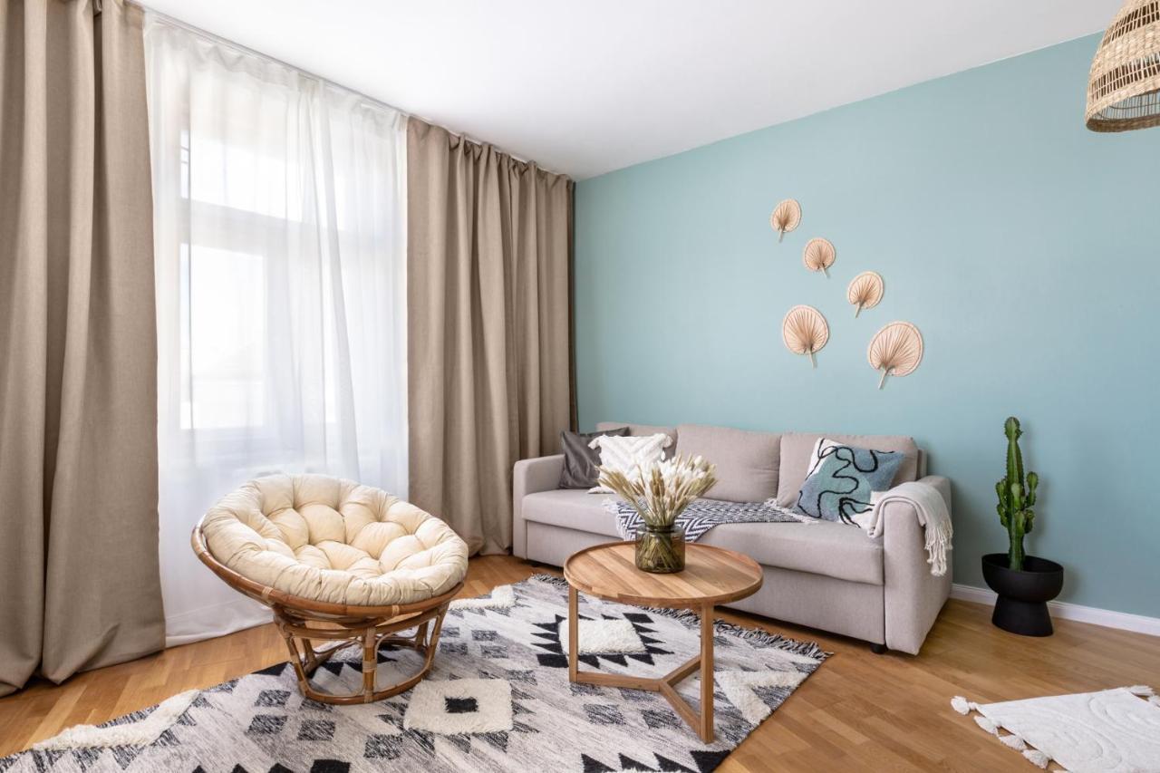 Turnkey I Angelo Roma Apartments Praag Buitenkant foto