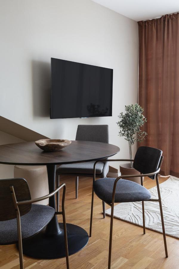 Turnkey I Angelo Roma Apartments Praag Buitenkant foto